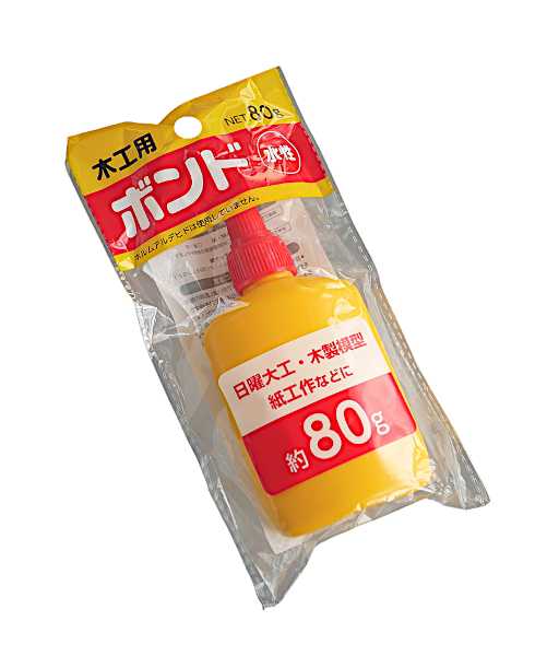 木工用ボンドです。日曜大工から紙工作まで幅広く使えるボンドです。ホルムアルデヒトは使用しておりません。※プラスチック類は接着できません