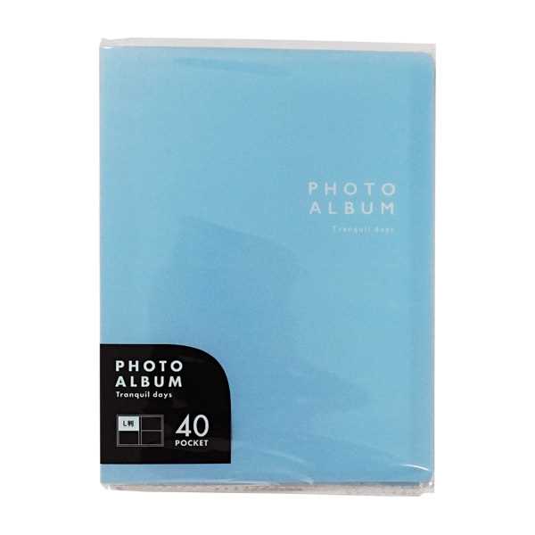 フォトアルバムです。シンプルなロゴデザインの2段フォトアルバムです。L判サイズの写真が40枚収納できます。※色の指定はできません